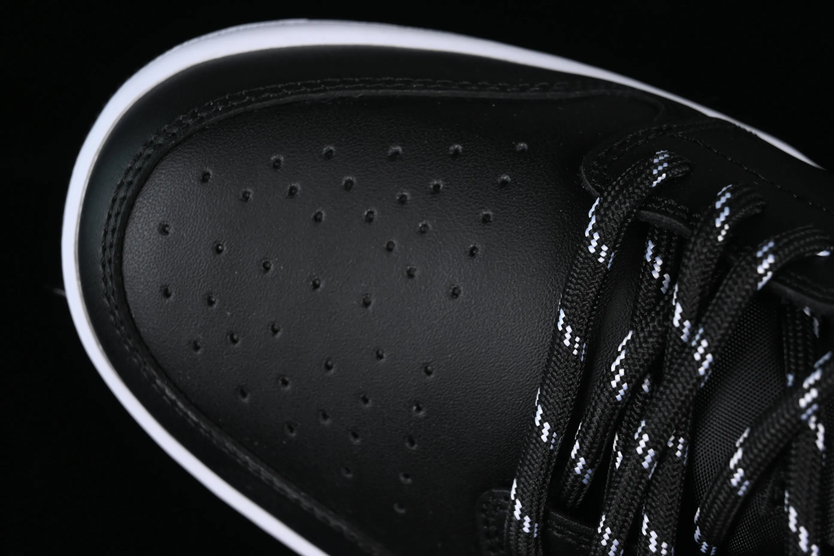 All categories Air Jordan Jordan series basketball shoes Air Jordan 1 Low Air Jordan 1 Low AJ1 Joe 1 all black burst pattern low-top cultural casual sneakers FB9907-001
